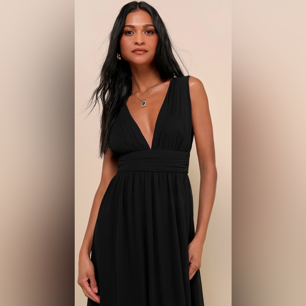 Lulus Size S Black Heavenly Hues Thigh High Slit Plunging Neckline Maxi Dress